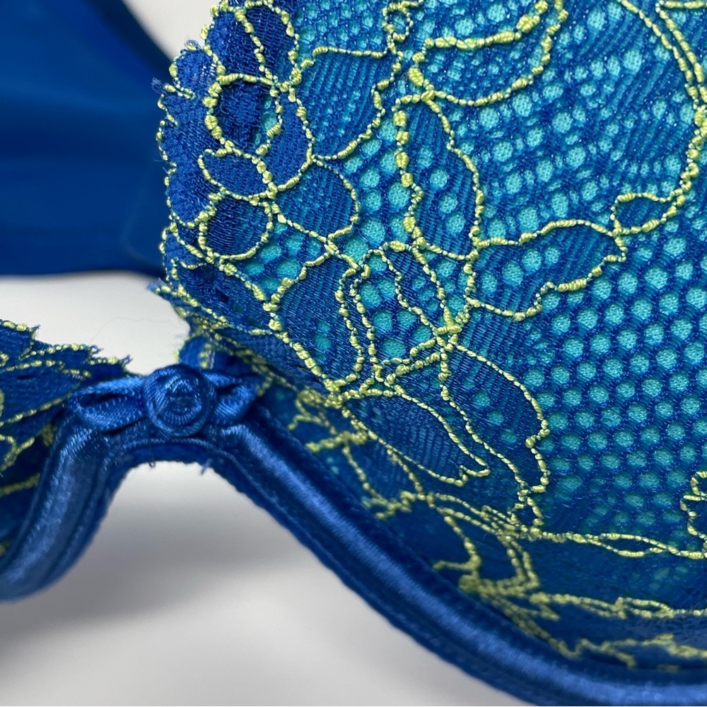 Cacique Women's Underwire Deep Cleavage Padded Bra Bright Blue Lace Size 40DD - Picture 4 of 8